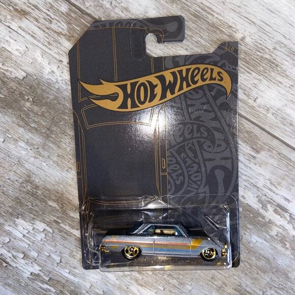 1971 DATSUN 510 WAGON HOT WHEELS - Picture 1 of 3